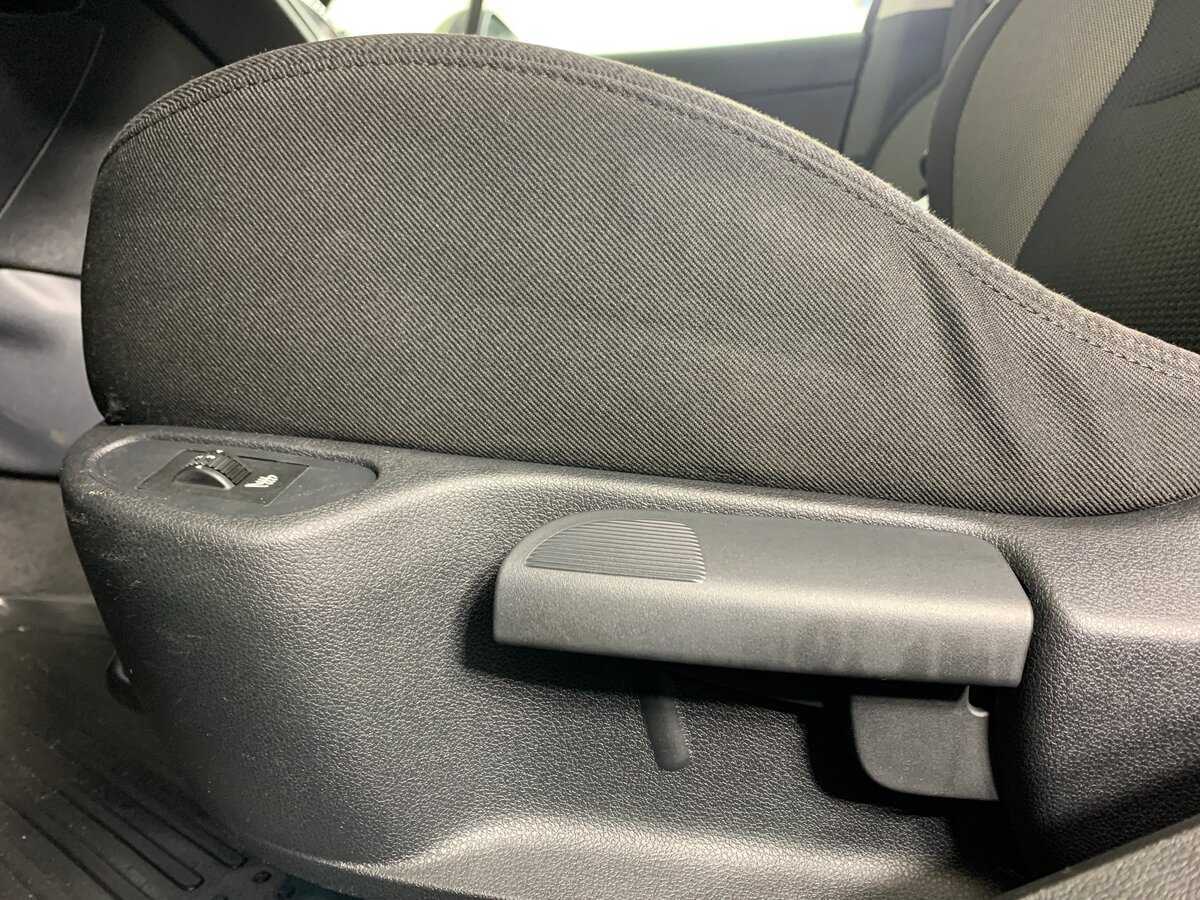 Peugeot 308 2012 года с пробегом. Фото: #16