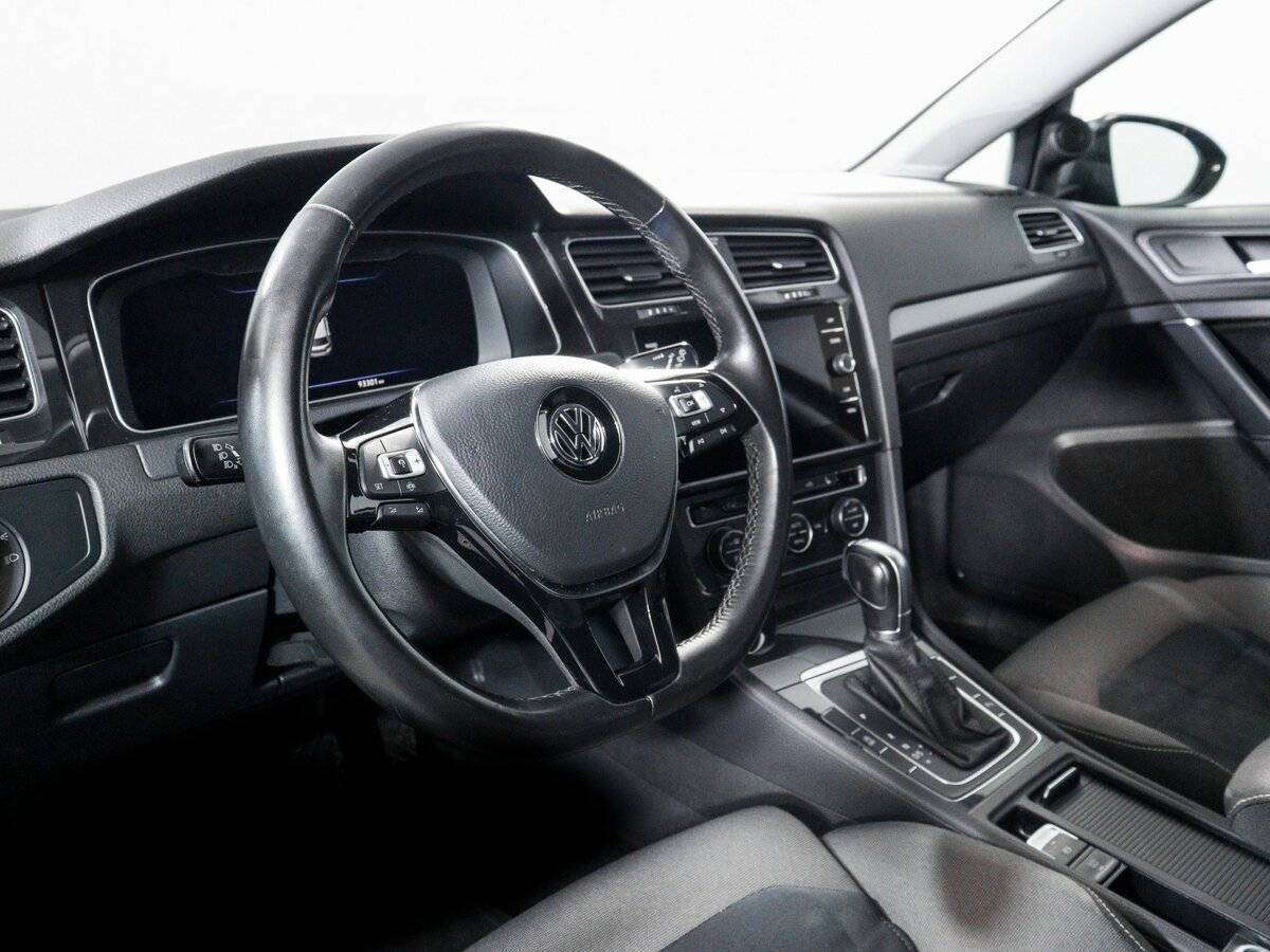 Volkswagen Golf 2018 года с пробегом. Фото: #13
