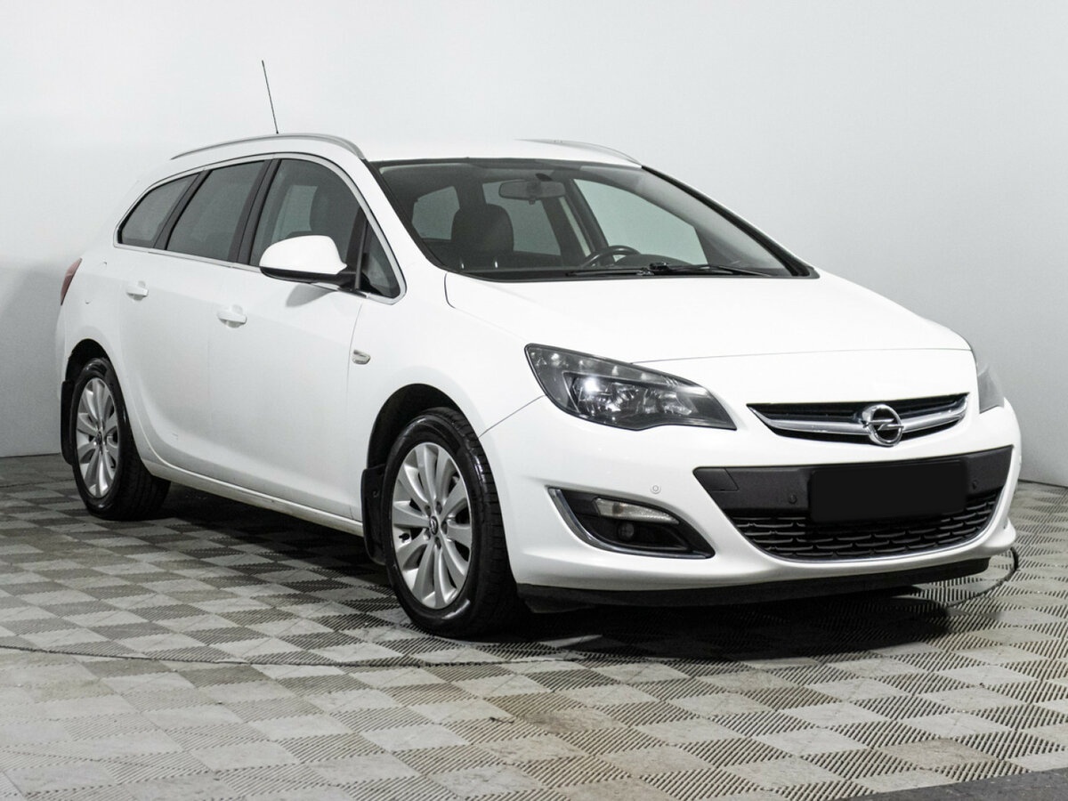 Opel Astra 2014 года с пробегом. Фото: #2