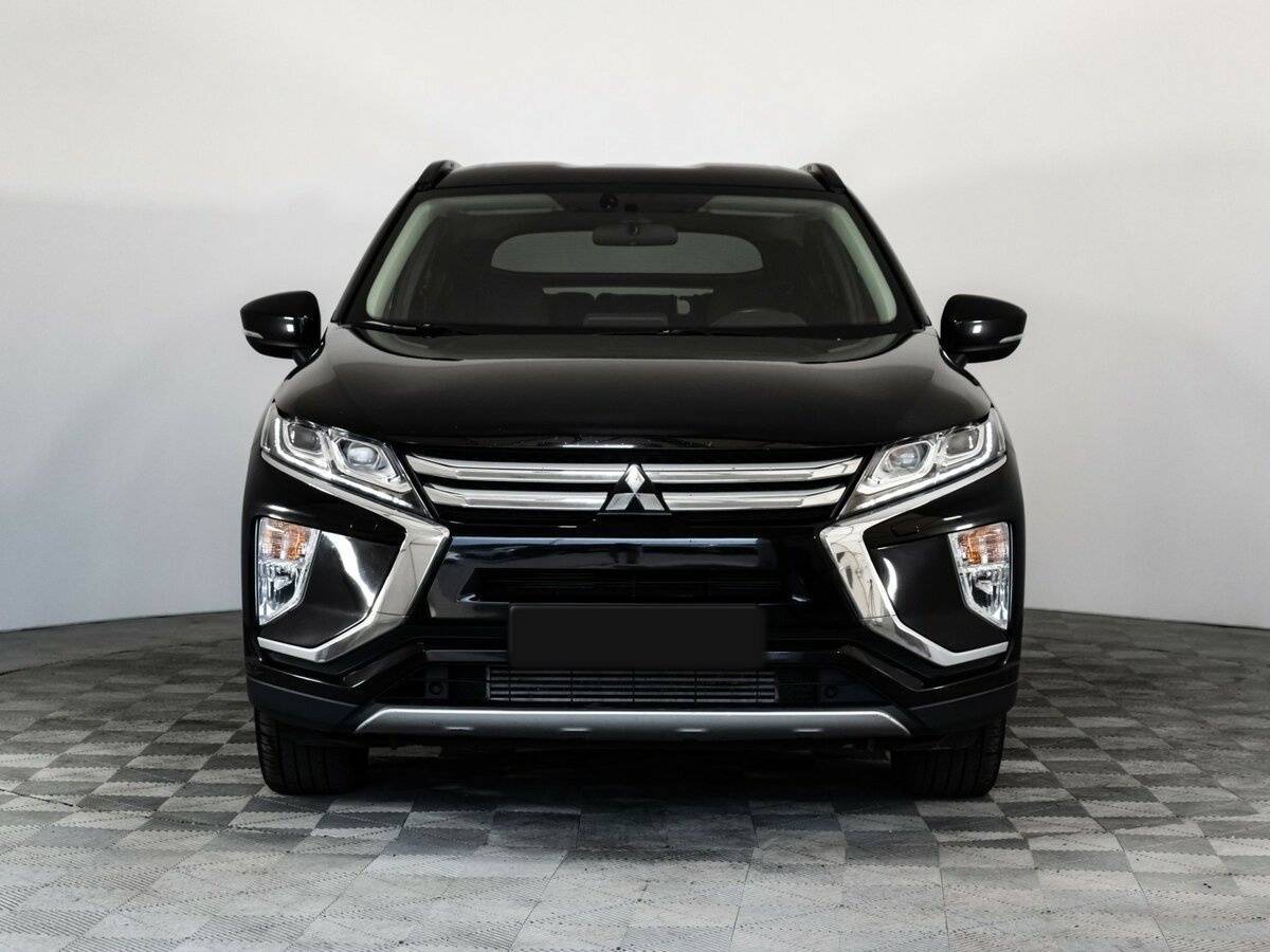 Mitsubishi Eclipse Cross 2018 года с пробегом. Фото: #2