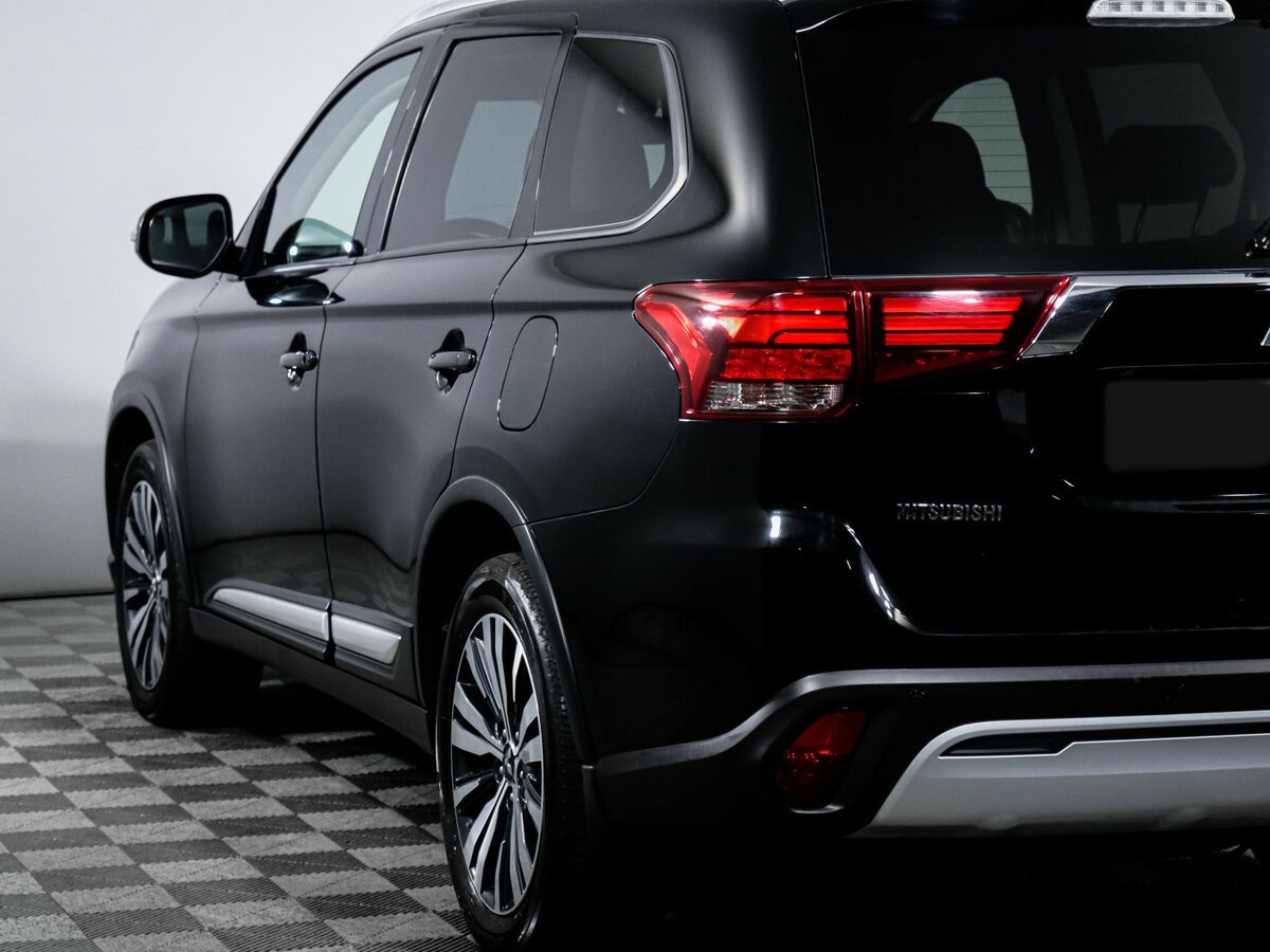 Mitsubishi Outlander 2019 года с пробегом. Фото: #18