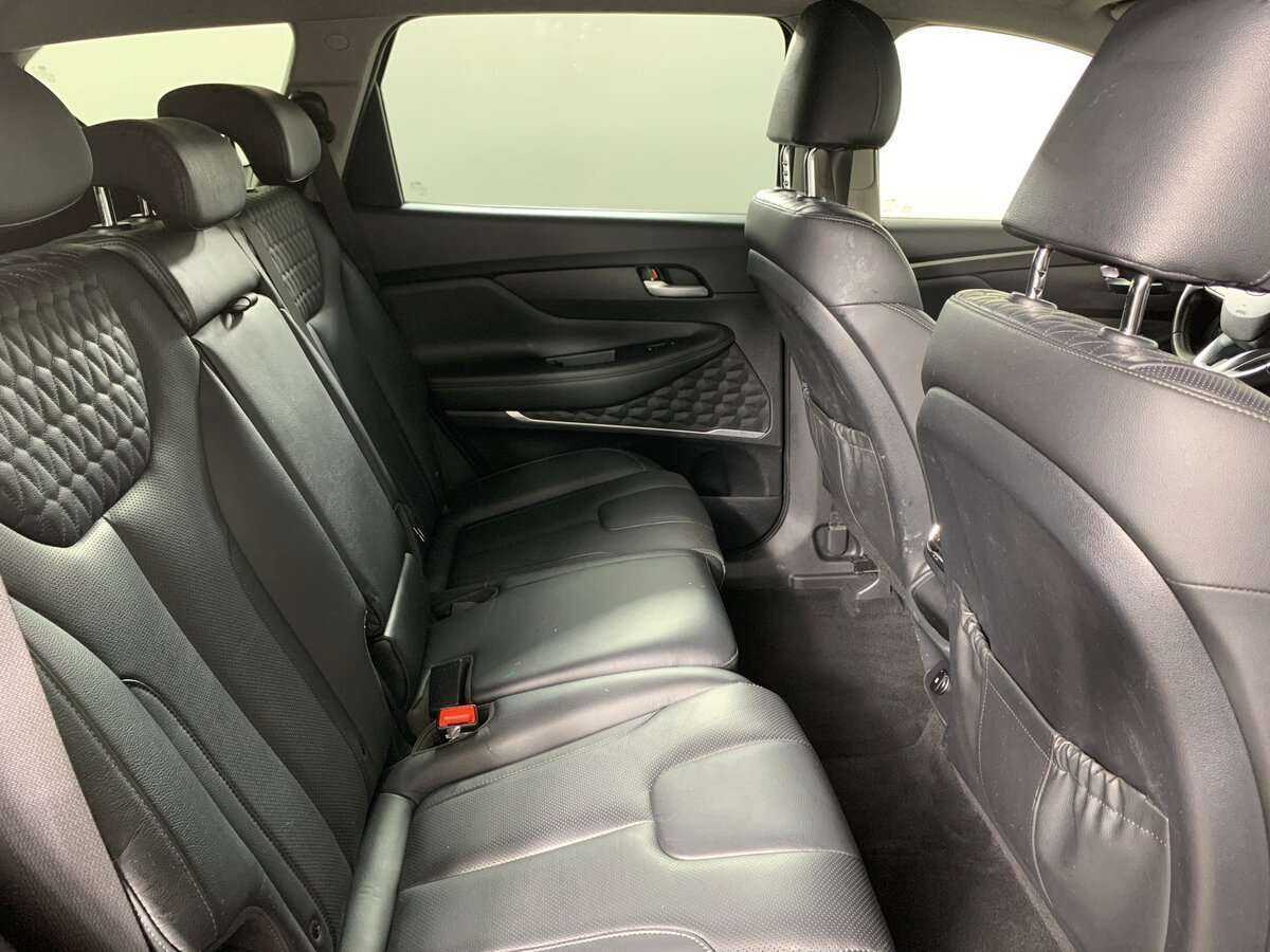Hyundai Santa Fe 2018 года с пробегом. Фото: #14