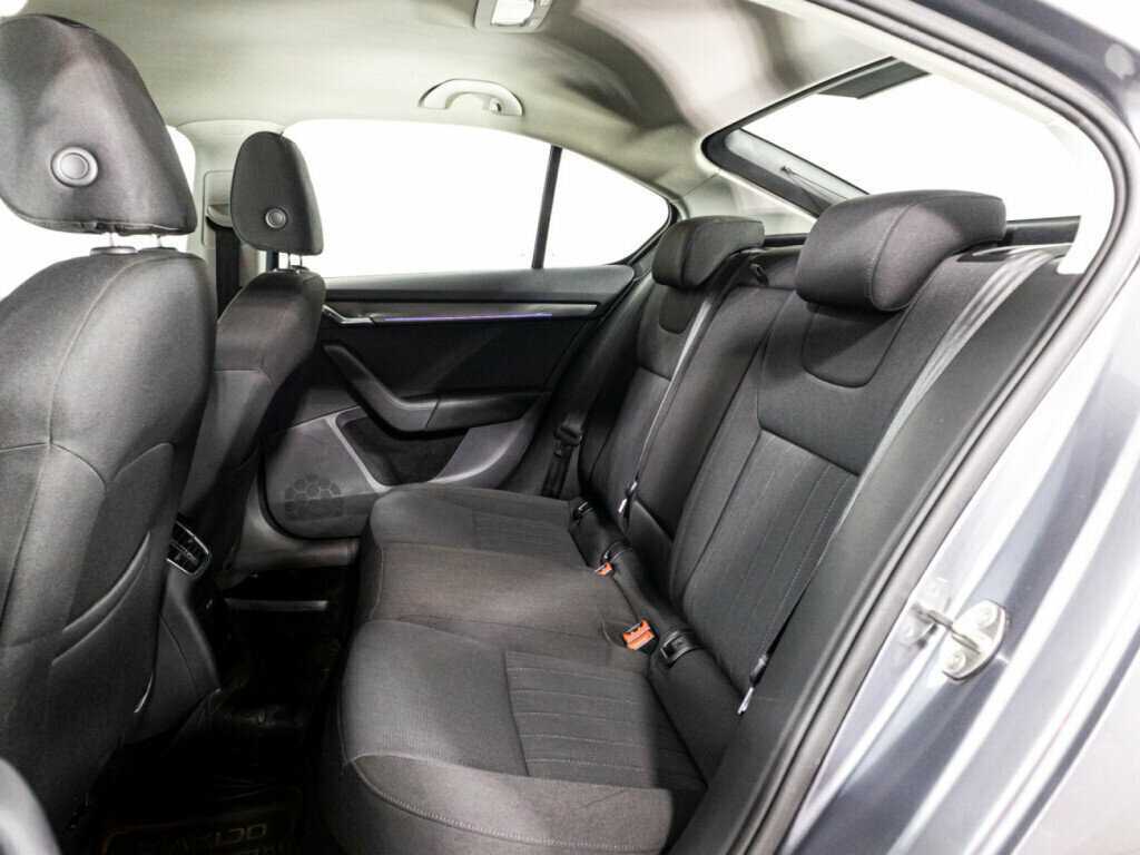 Skoda Octavia 2018 года с пробегом. Фото: #9