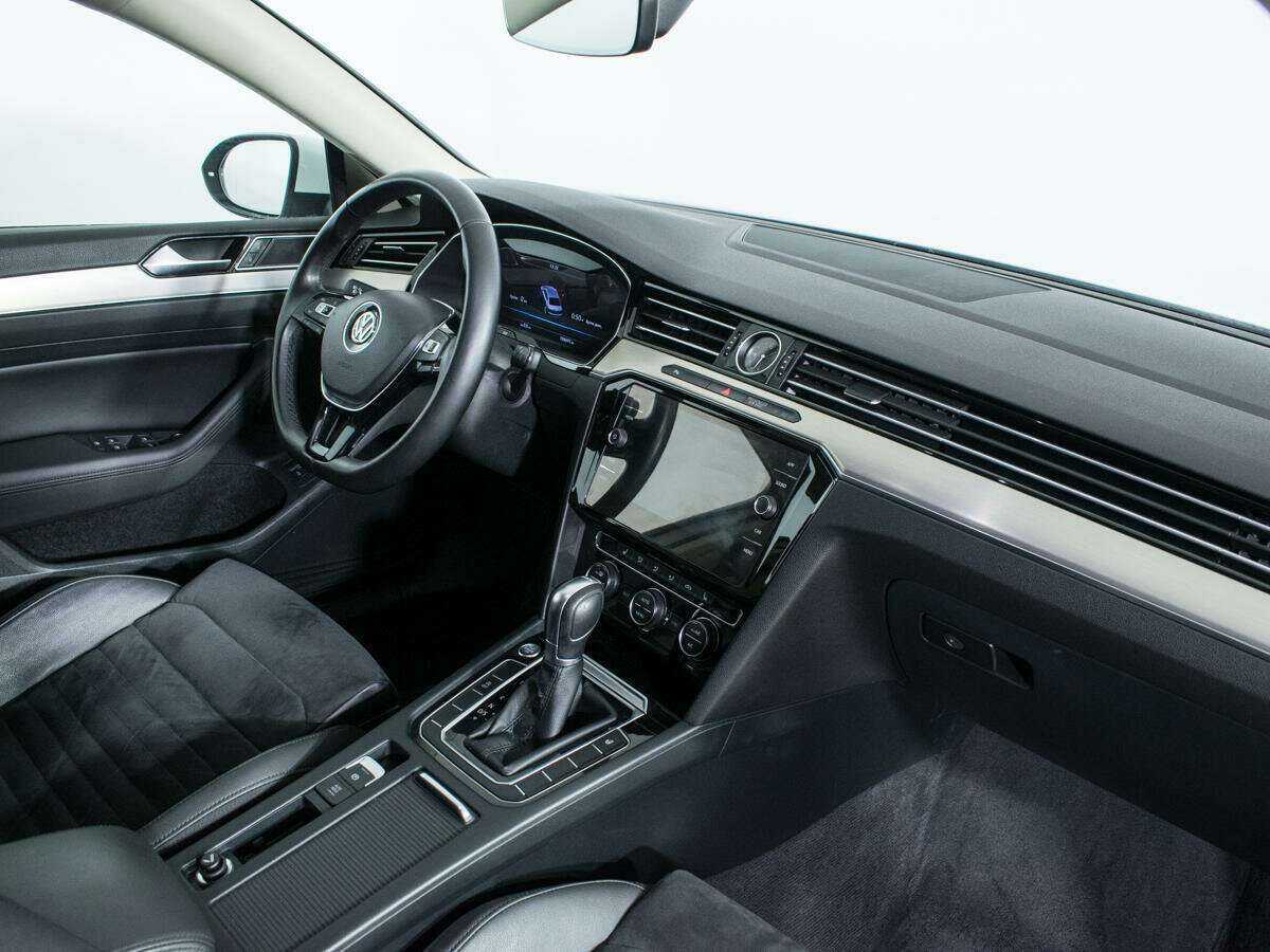 Volkswagen Passat 2017 года с пробегом. Фото: #7