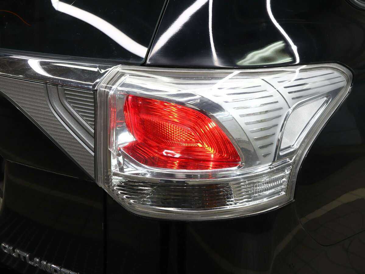 Mitsubishi Outlander 2013 года с пробегом. Фото: #4