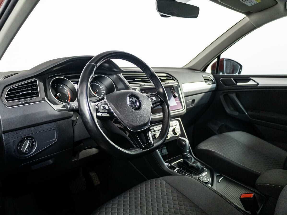 Volkswagen Tiguan 2017 года с пробегом. Фото: #10