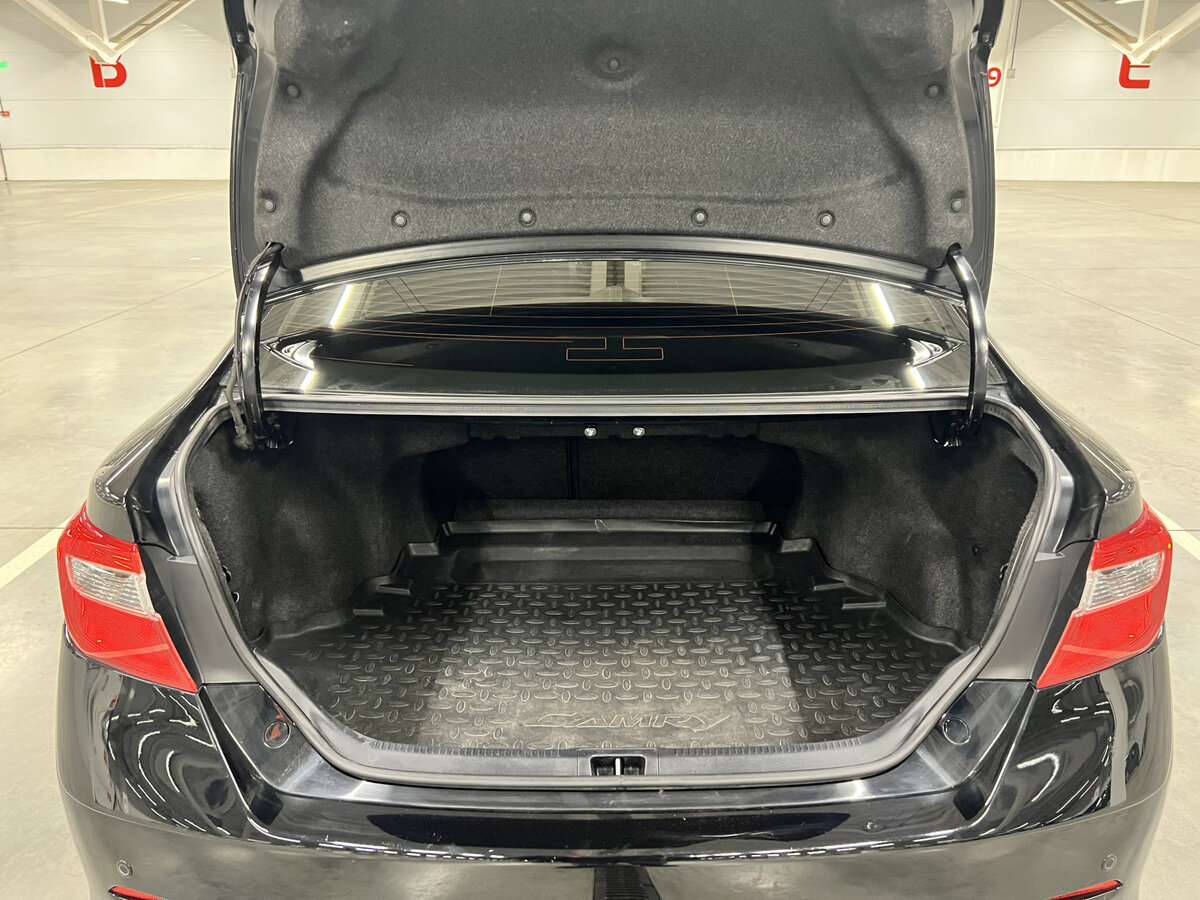 Toyota Camry 2013 года с пробегом. Фото: #9