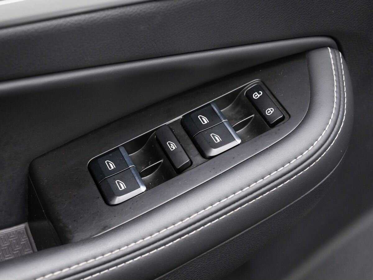 Geely Emgrand X7 2020 года с пробегом. Фото: #16