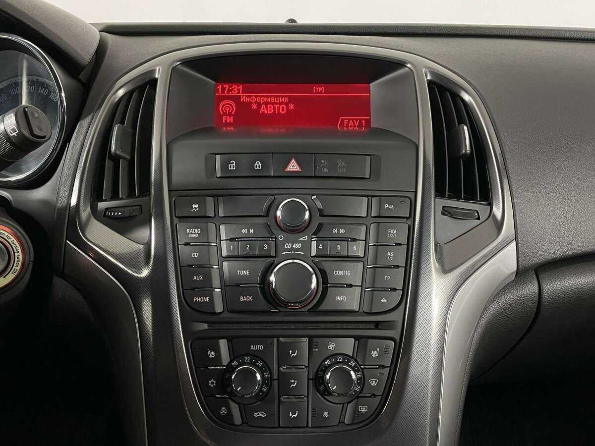 Opel Astra 2012 года с пробегом. Фото: #11