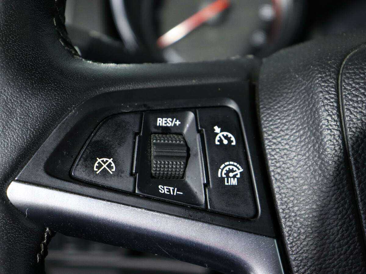 Opel Astra 2013 года с пробегом. Фото: #16