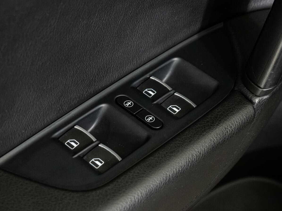 Volkswagen Touareg 2012 года с пробегом. Фото: #18