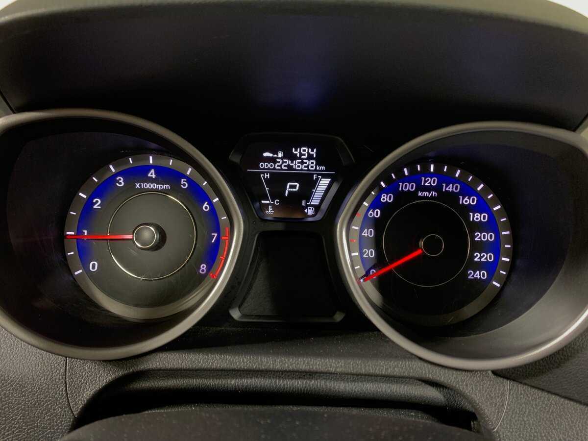 Hyundai Elantra 2012 года с пробегом. Фото: #14