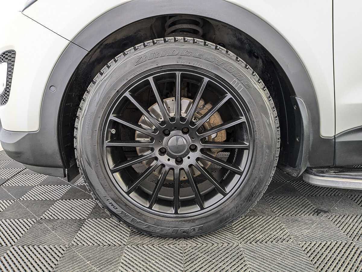 Hyundai Santa Fe 2013 года с пробегом. Фото: #17