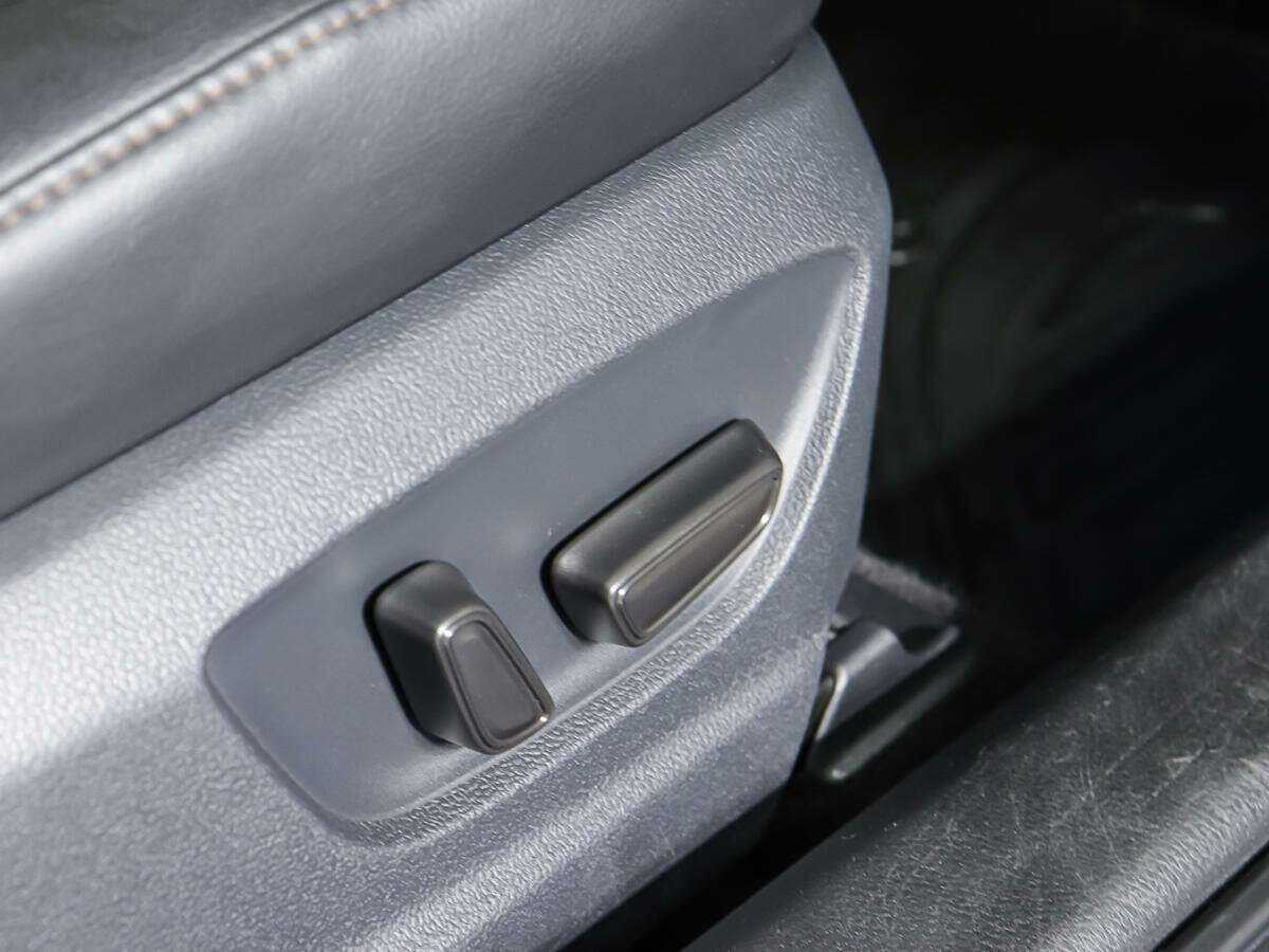 Toyota Camry 2018 года с пробегом. Фото: #15