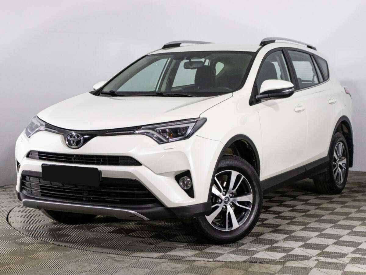 Toyota RAV4 2017 года с пробегом. Посмотреть фото