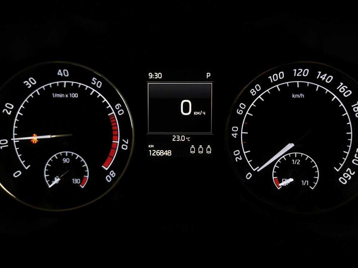 Skoda Superb 2017 года с пробегом. Фото: #15