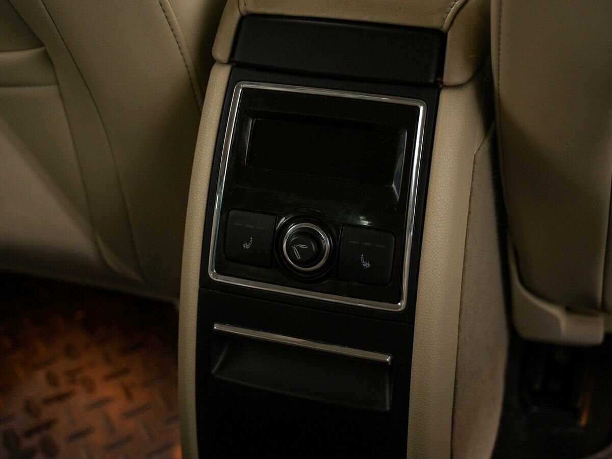 Skoda Superb 2012 года с пробегом. Фото: #9