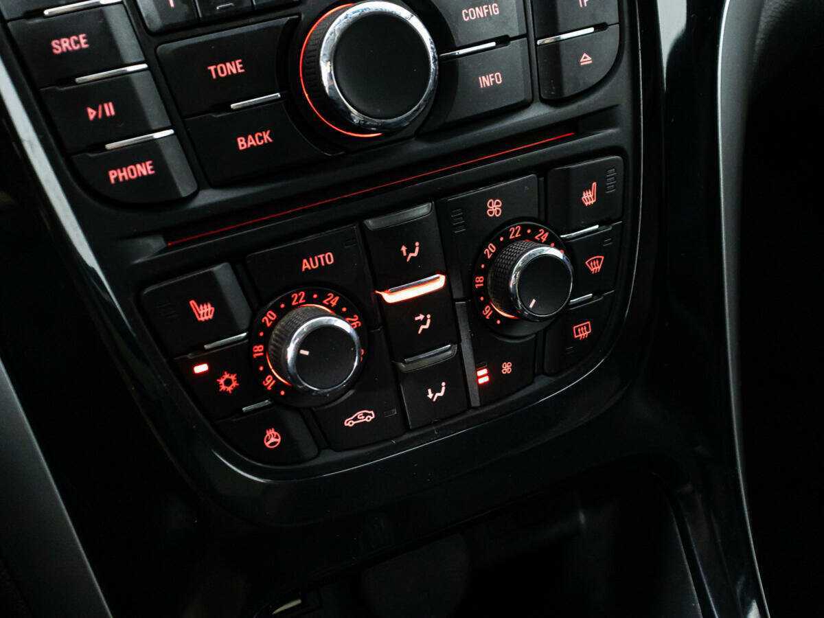 Opel Astra 2015 года с пробегом. Фото: #16