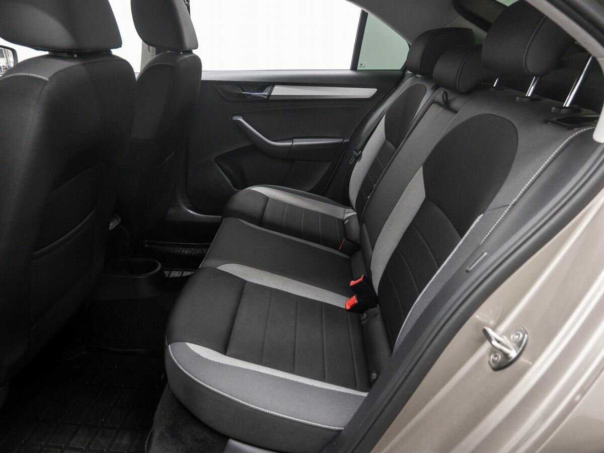 Skoda Rapid 2019 года с пробегом. Фото: #12