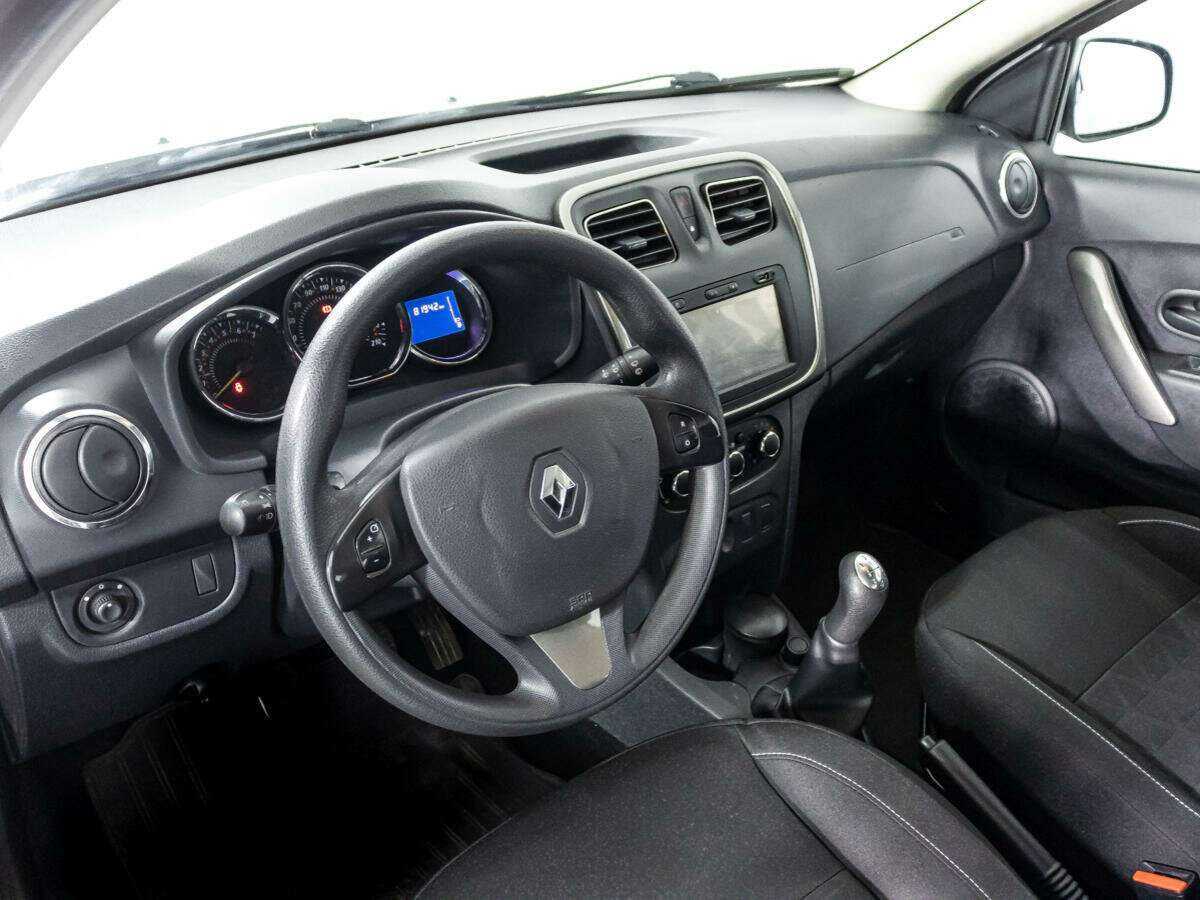 Renault Sandero 2015 года с пробегом. Фото: #10