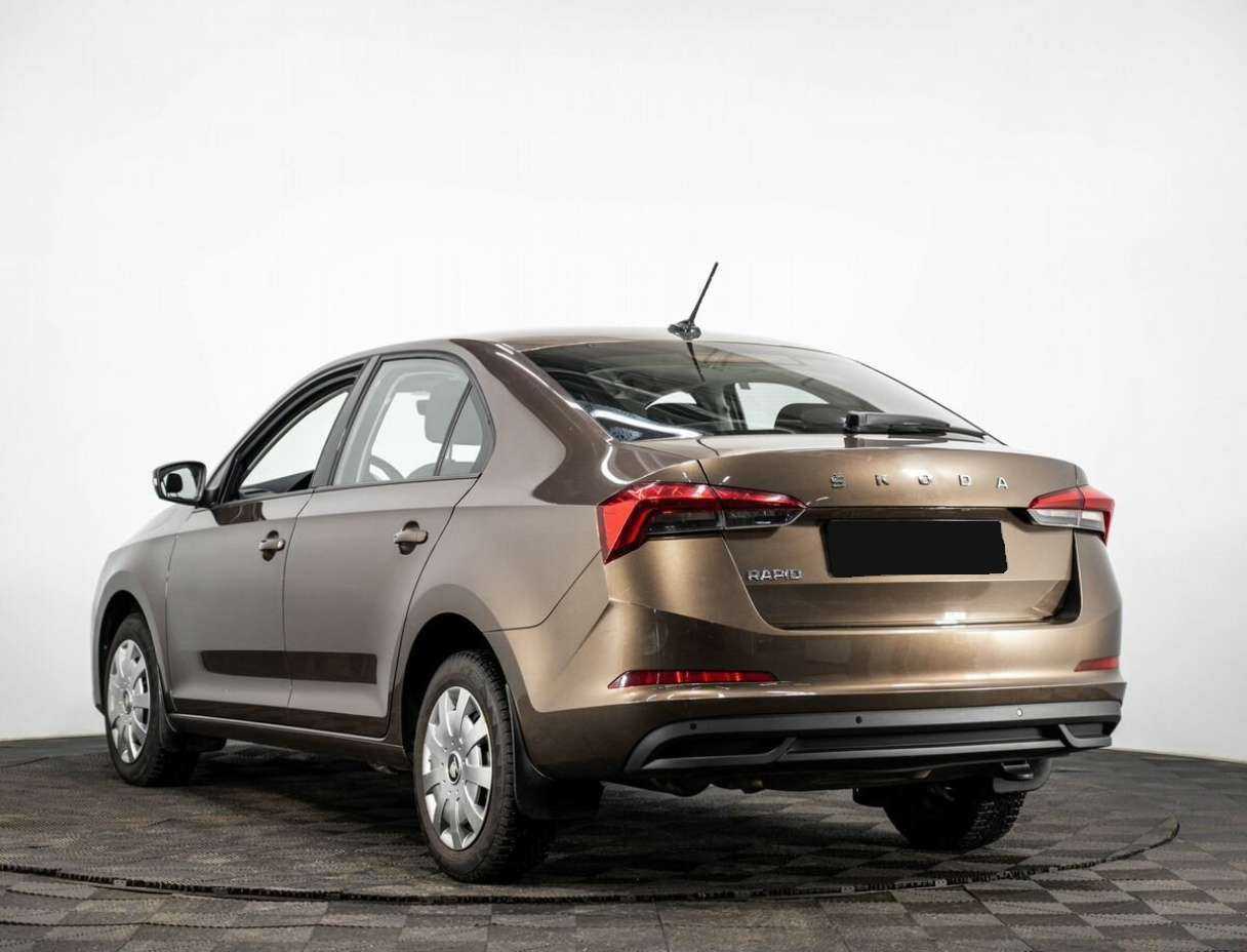 Skoda Rapid 2021 года с пробегом. Фото: #3