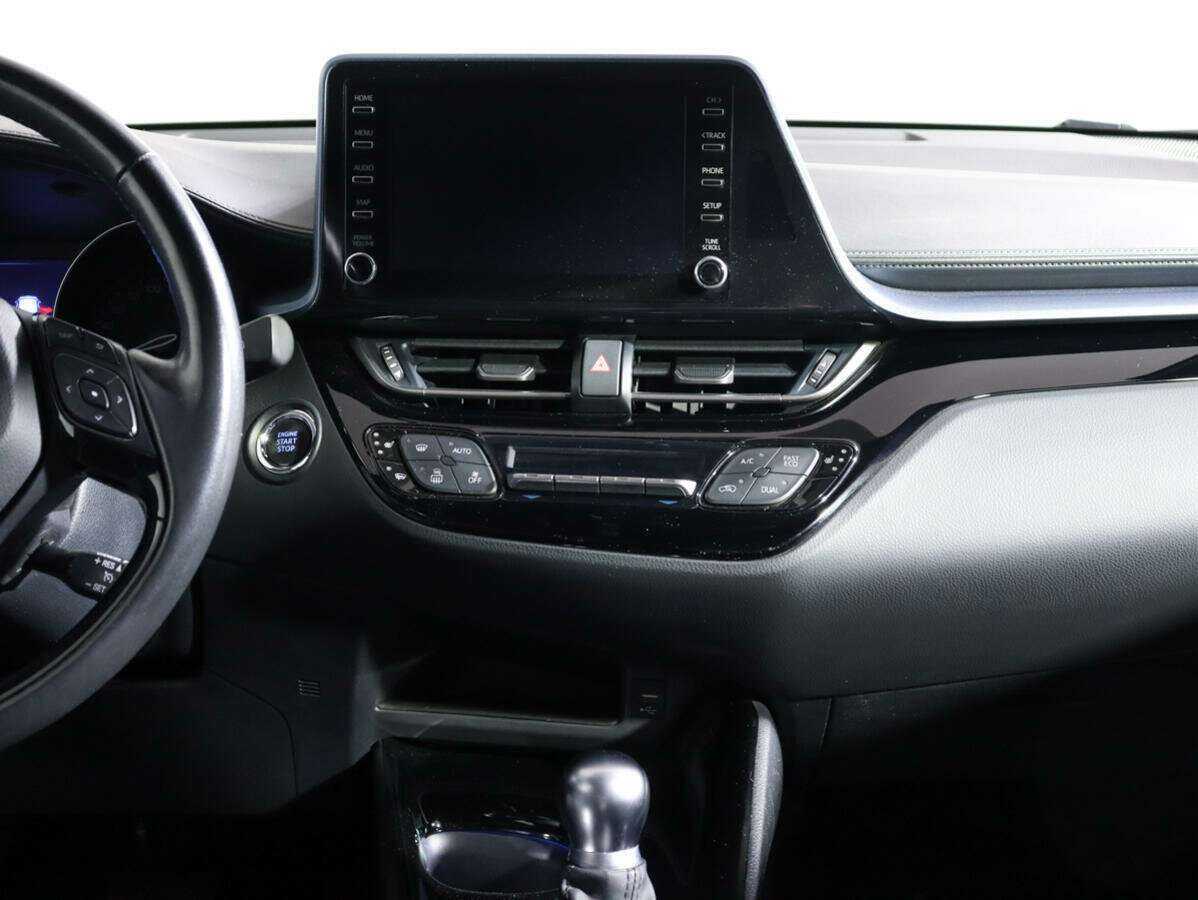 Toyota C-HR 2019 года с пробегом. Фото: #10