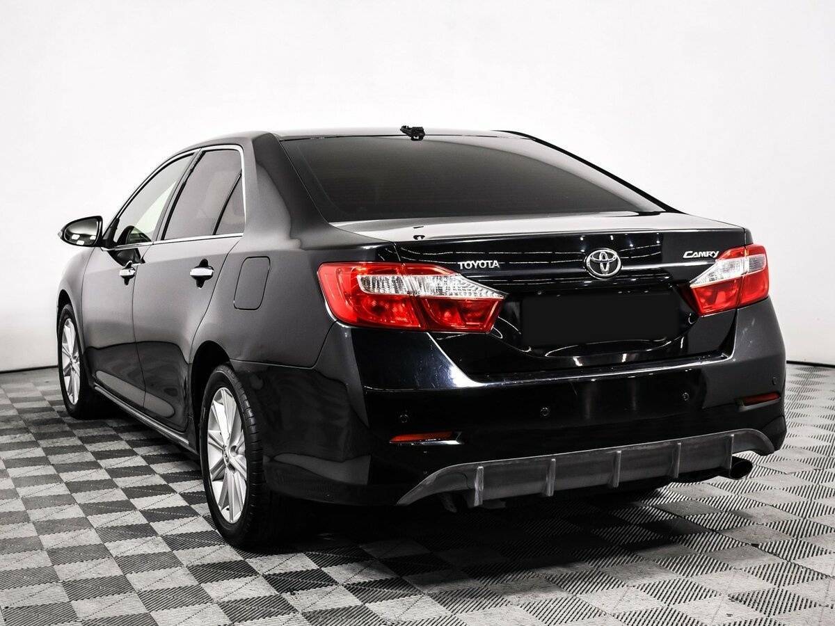 Toyota Camry 2012 года с пробегом. Фото: #6