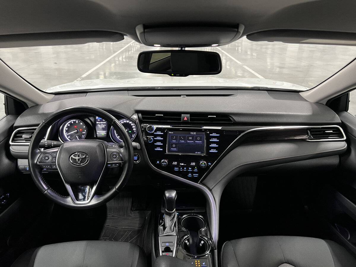Toyota Camry 2021 года с пробегом. Фото: #13