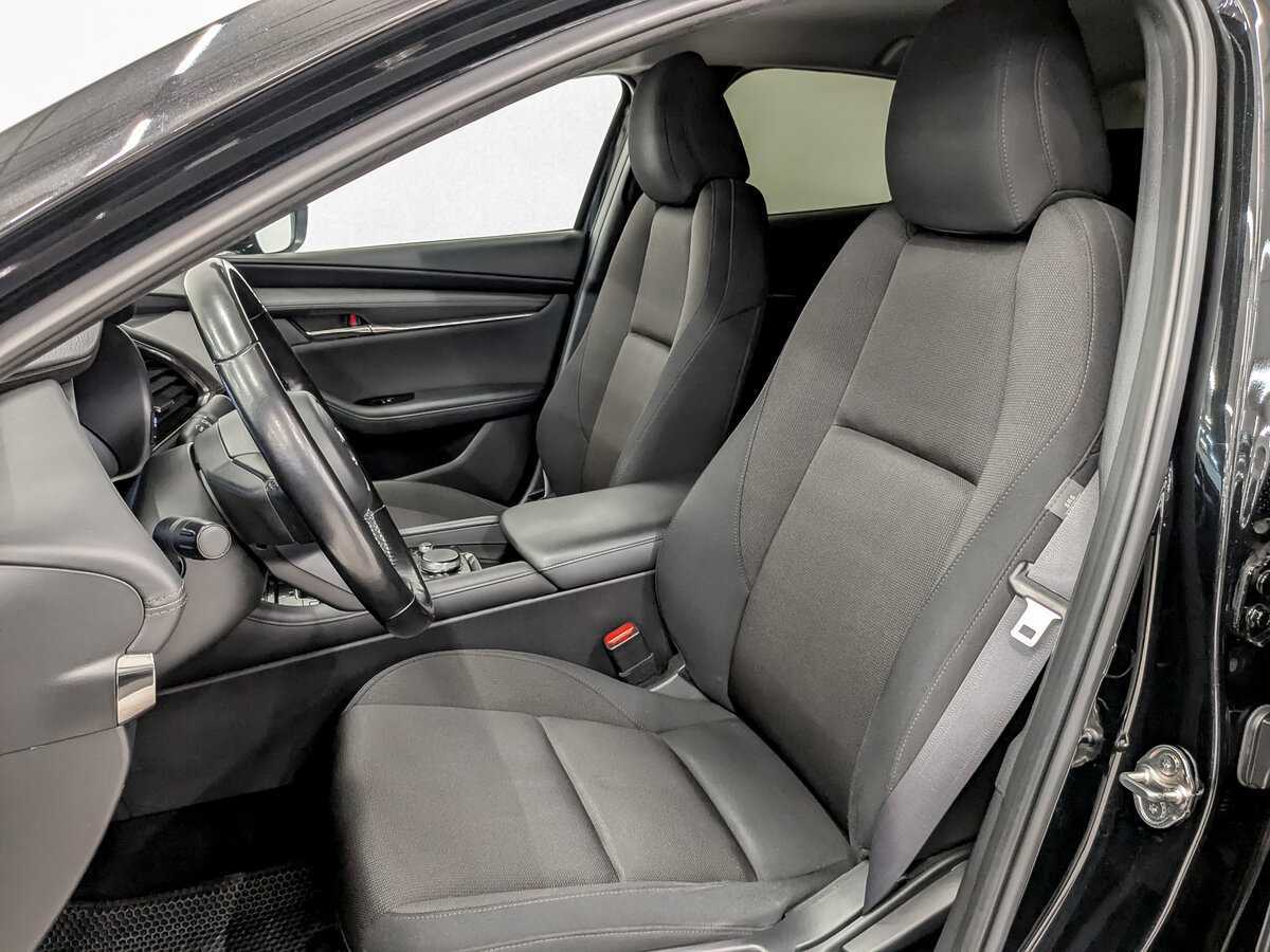 Mazda 3 2019 года с пробегом. Фото: #19