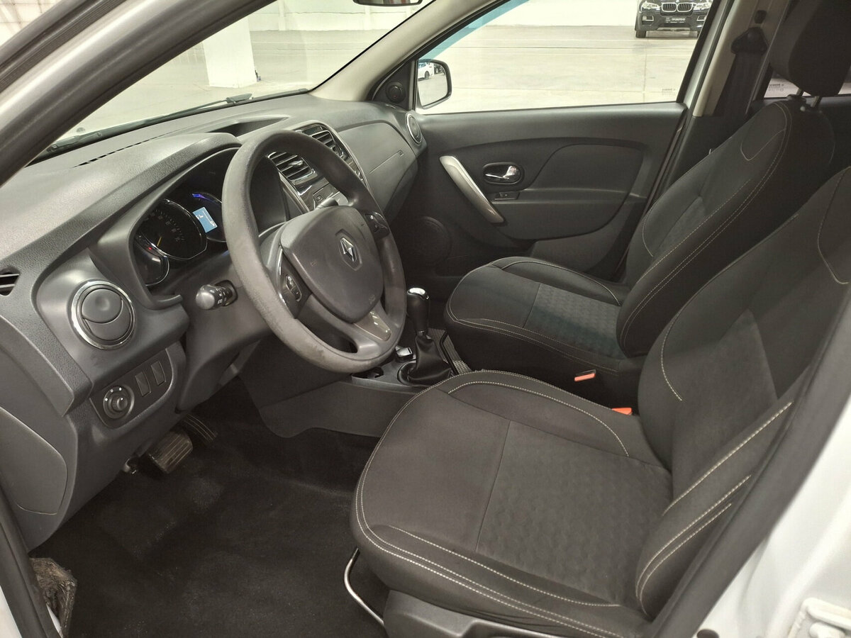 Renault Logan 2017 года с пробегом. Фото: #15