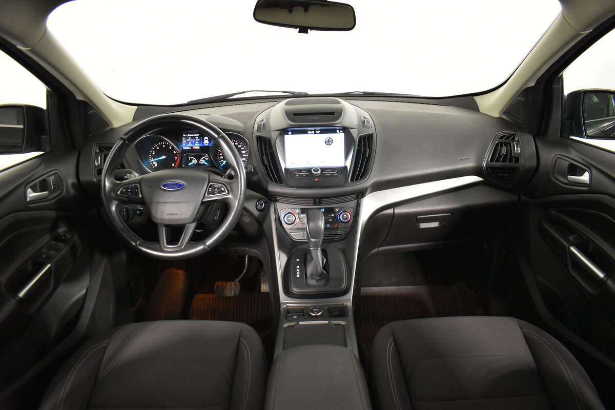Ford Kuga 2017 года с пробегом. Фото: #11