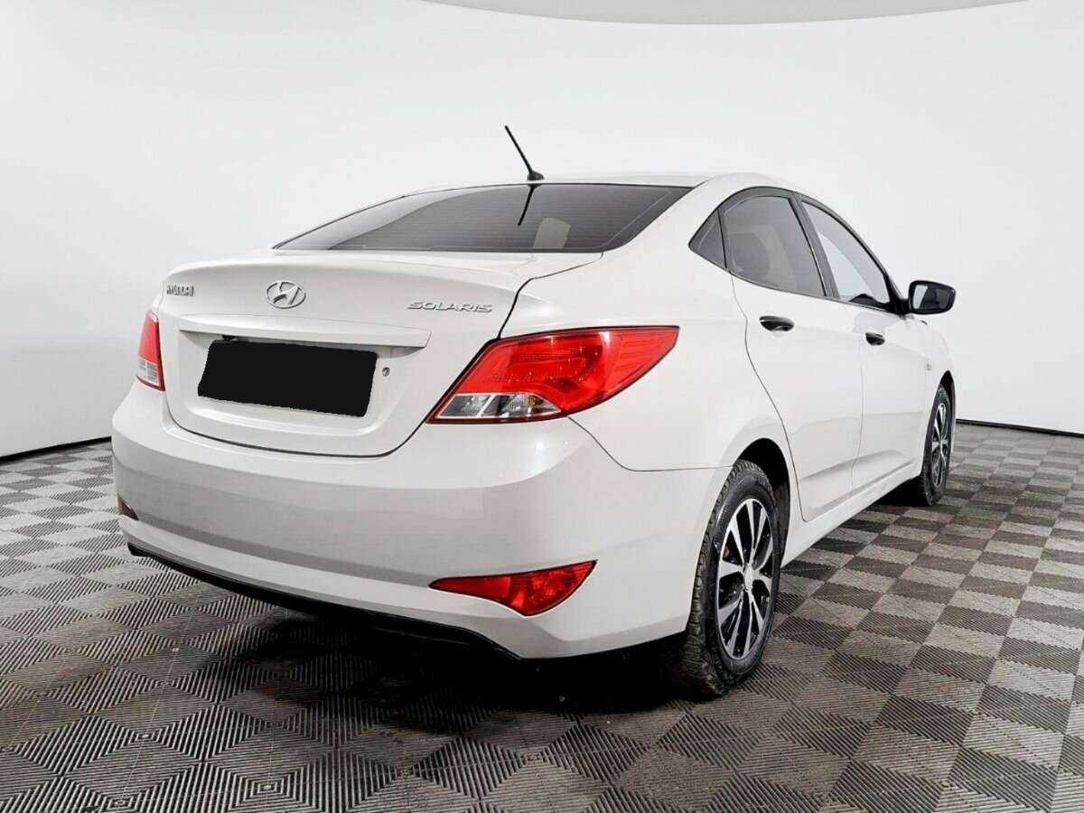 Hyundai Solaris 2015 года с пробегом. Фото: #3