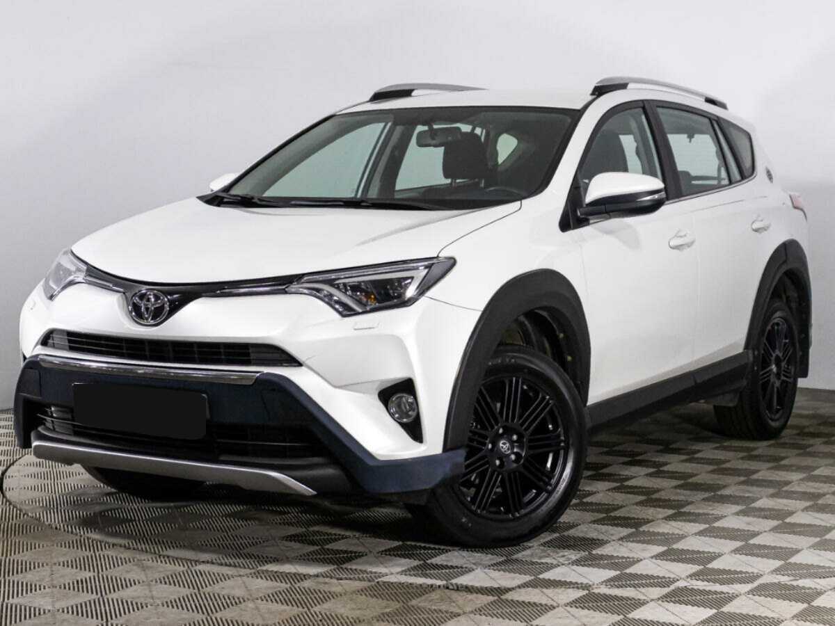 Toyota RAV4 2018 года с пробегом. Посмотреть фото