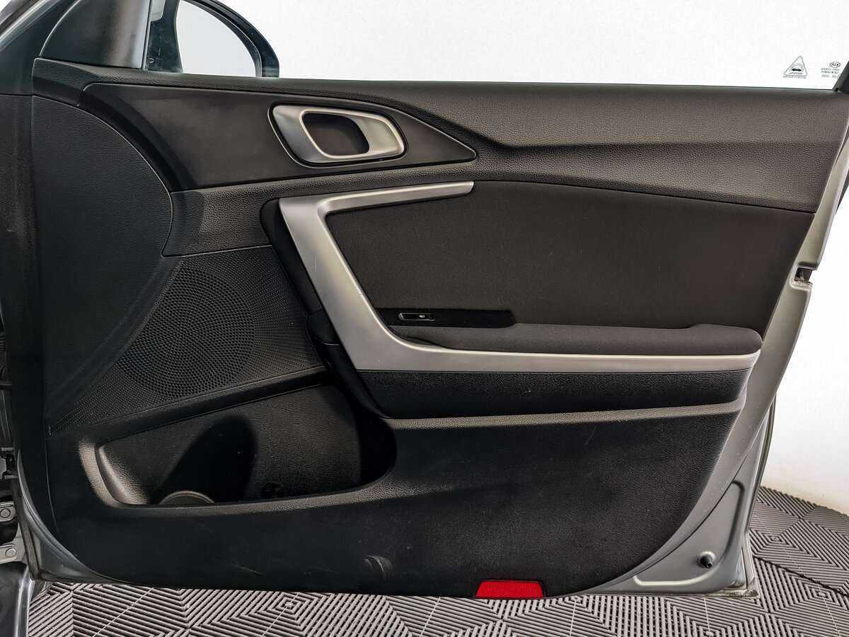 Kia Ceed 2019 года с пробегом. Фото: #19