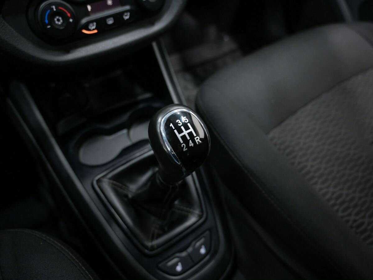 Lada (ВАЗ) Vesta 2015 года с пробегом. Фото: #17