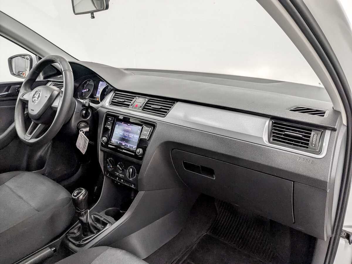 Skoda Rapid 2017 года с пробегом. Фото: #10