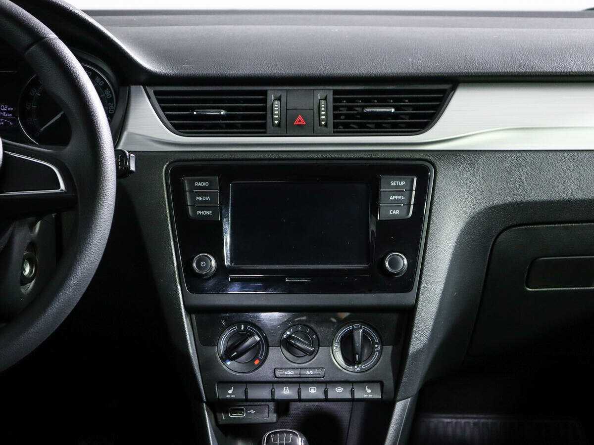 Skoda Rapid 2019 года с пробегом. Фото: #12