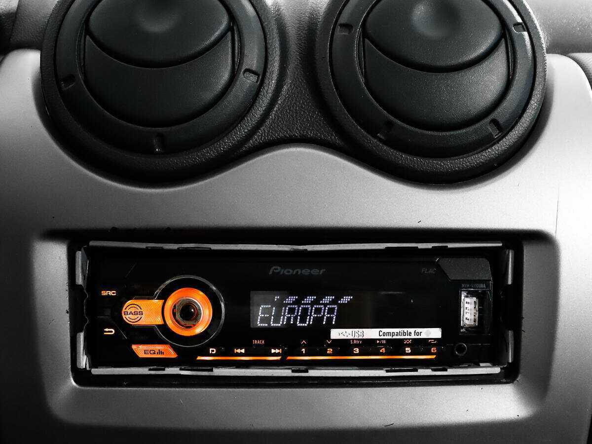 Renault Sandero 2013 года с пробегом. Фото: #12