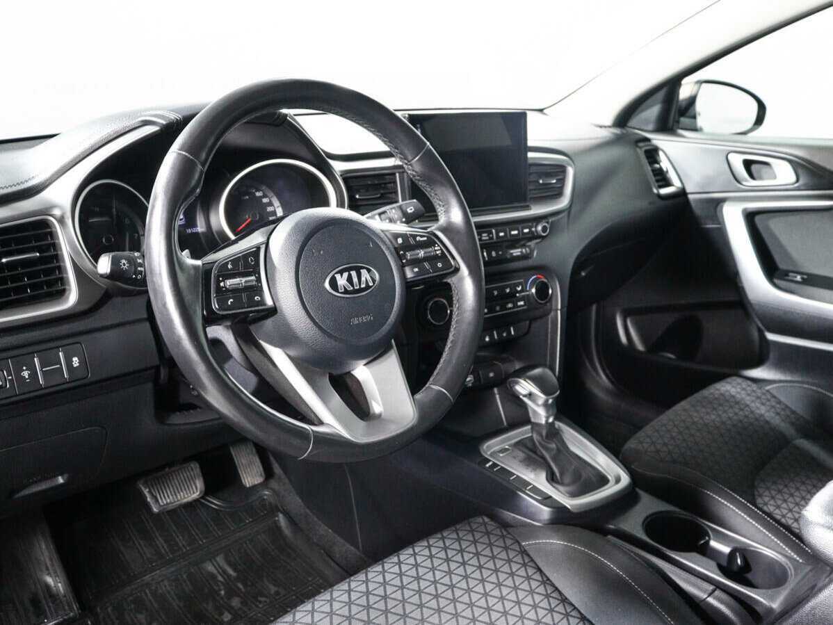 Kia Ceed 2019 года с пробегом. Фото: #13