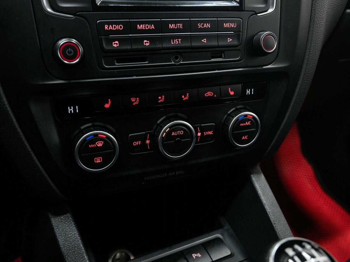 Volkswagen Jetta 2013 года с пробегом. Фото: #17