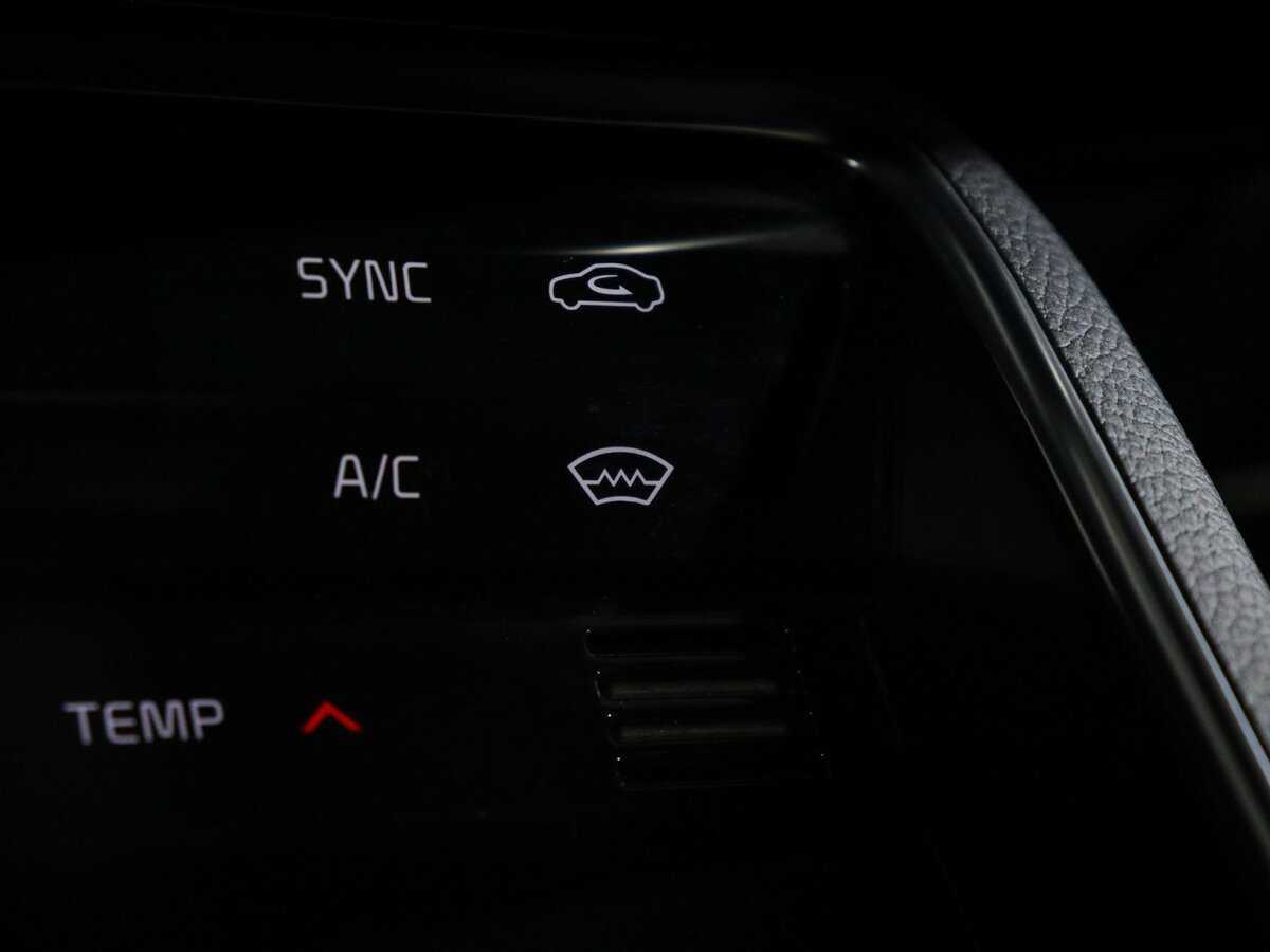 Kia K5 2021 года с пробегом. Фото: #28