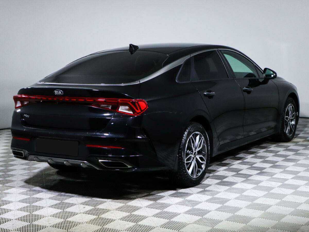 Kia K5 2021 года с пробегом. Фото: #3