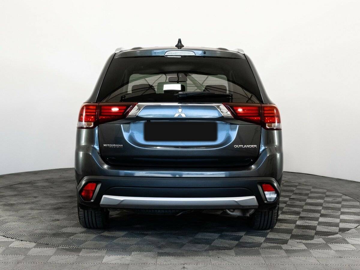 Mitsubishi Outlander 2018 года с пробегом. Фото: #5