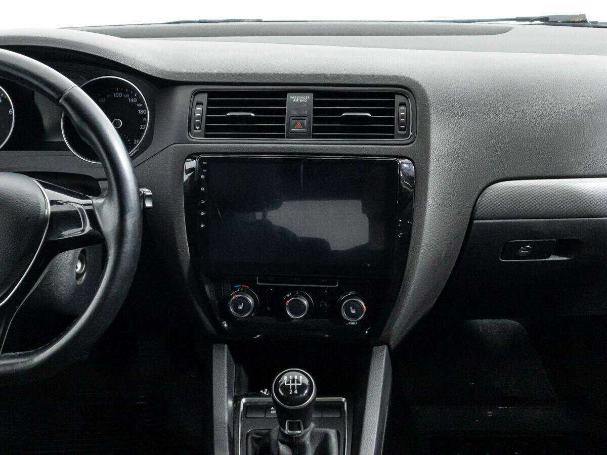 Volkswagen Jetta 2015 года с пробегом. Фото: #13