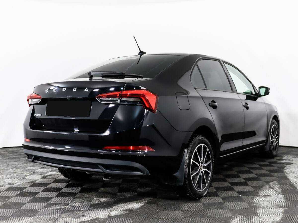 Skoda Rapid 2021 года с пробегом. Фото: #3