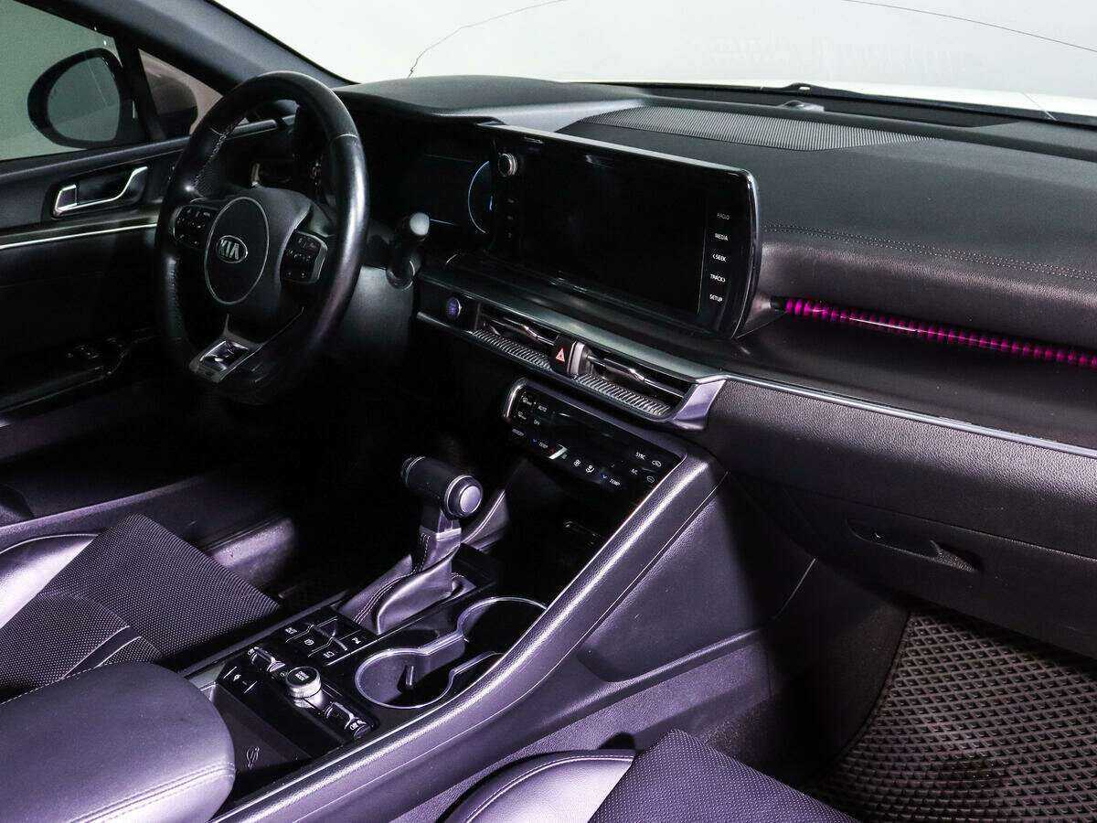 Kia K5 2020 года с пробегом. Фото: #7