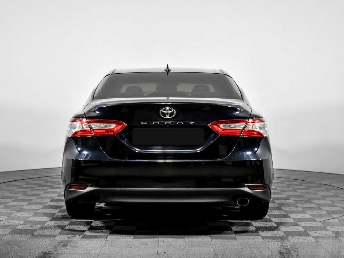 Toyota Camry 2020 года с пробегом. Фото: #2