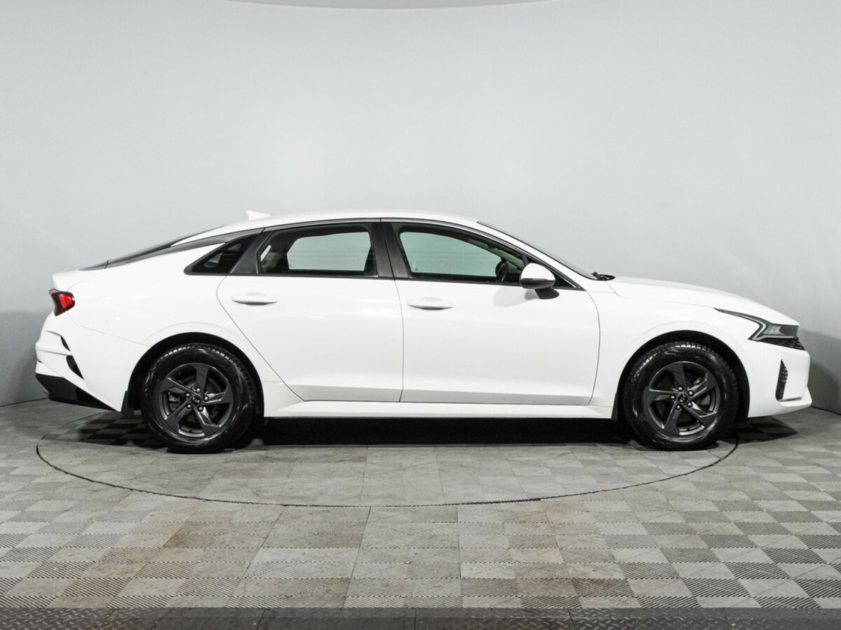 Kia K5 2020 года с пробегом. Фото: #3