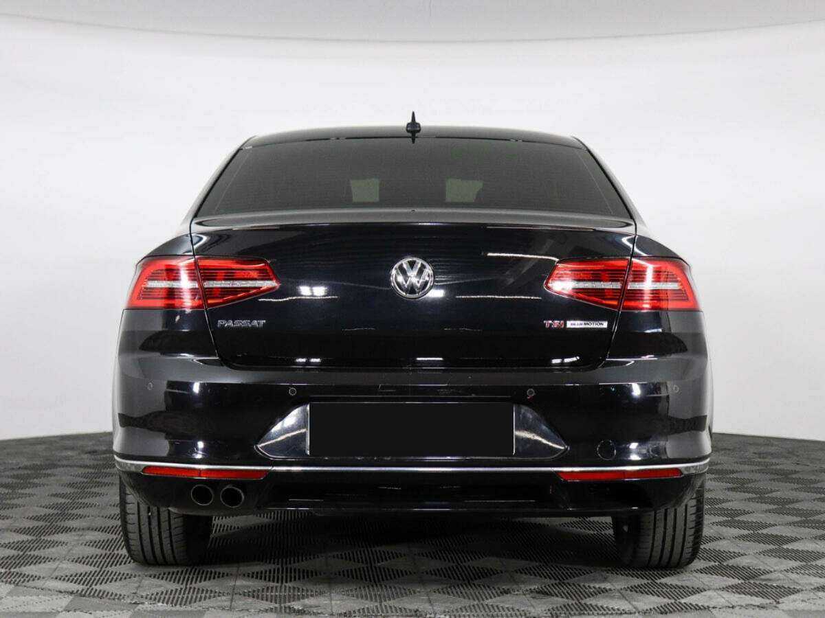 Volkswagen Passat 2016 года с пробегом. Фото: #4
