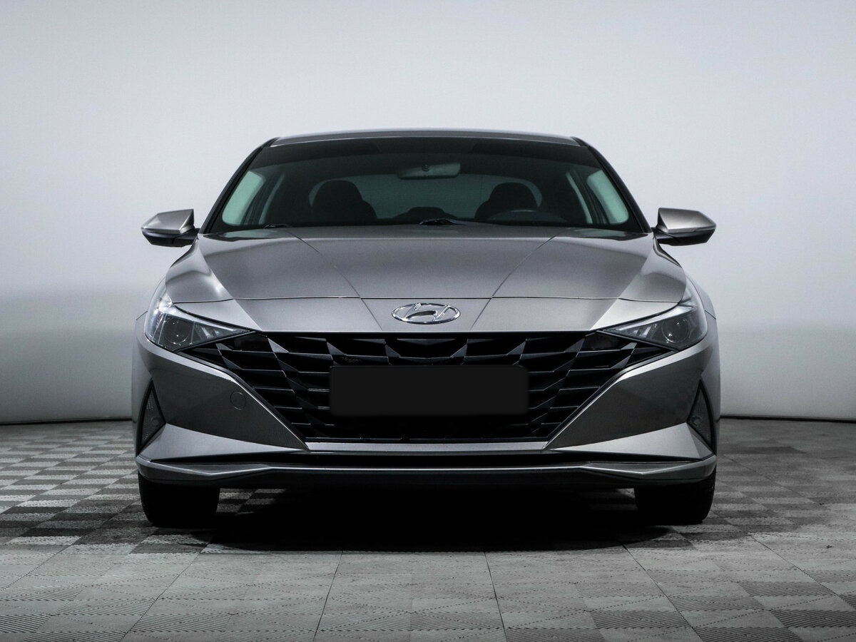 Hyundai Elantra 2021 года с пробегом. Фото: #1
